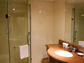 Greentree Inn Sichuan North Road 上海市 エクステリア 写真